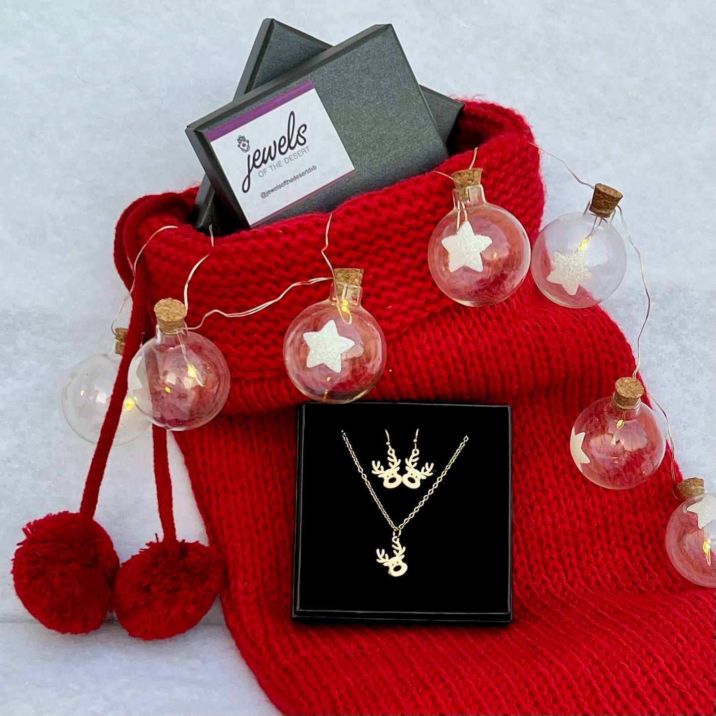 Reindeer Head Silver or Gold Necklace/Set