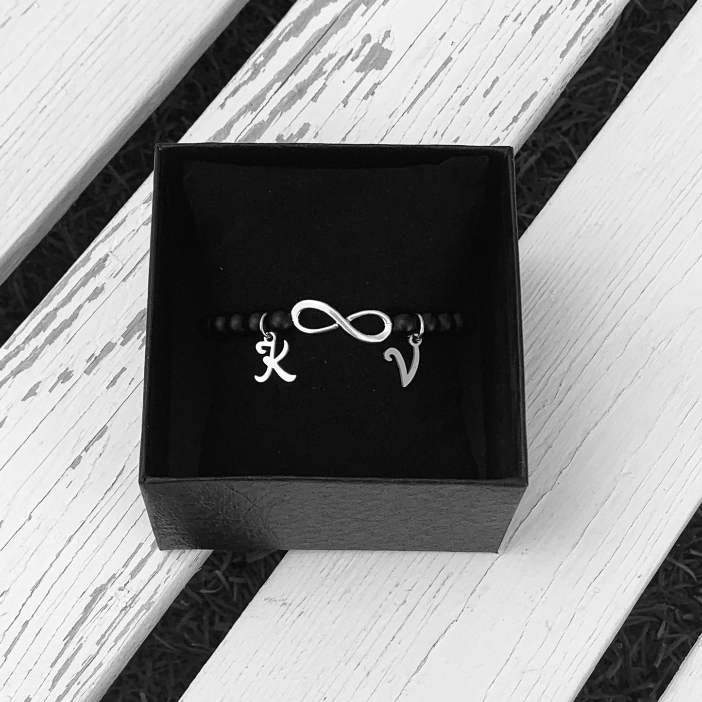 Unisex Infinity Beaded Bracelet - Choose Gemstone/bead colour & Personalisation