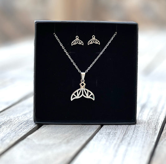 Silver or Gold Mermaid Tail Necklace & Earring Set