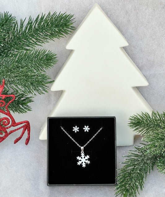 Snowflake Silver or Gold Necklace/Earring Set