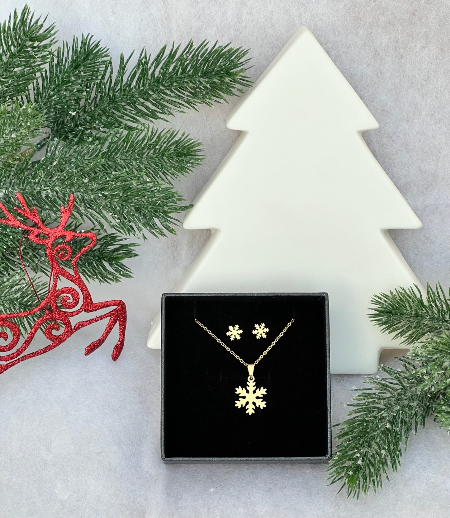 Snowflake Silver or Gold Necklace/Earring Set