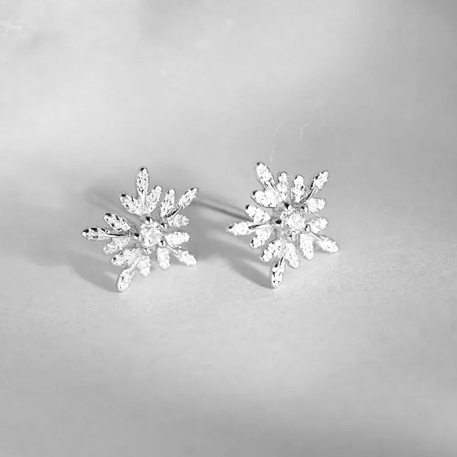 S925 Christmas Dainty Snowflake Earrings
